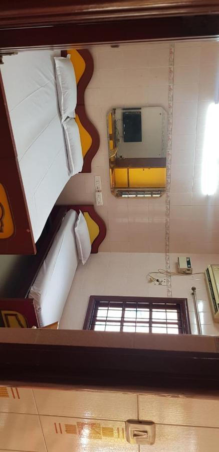 Charminar Residency Βίλα Τσενάι Δωμάτιο φωτογραφία